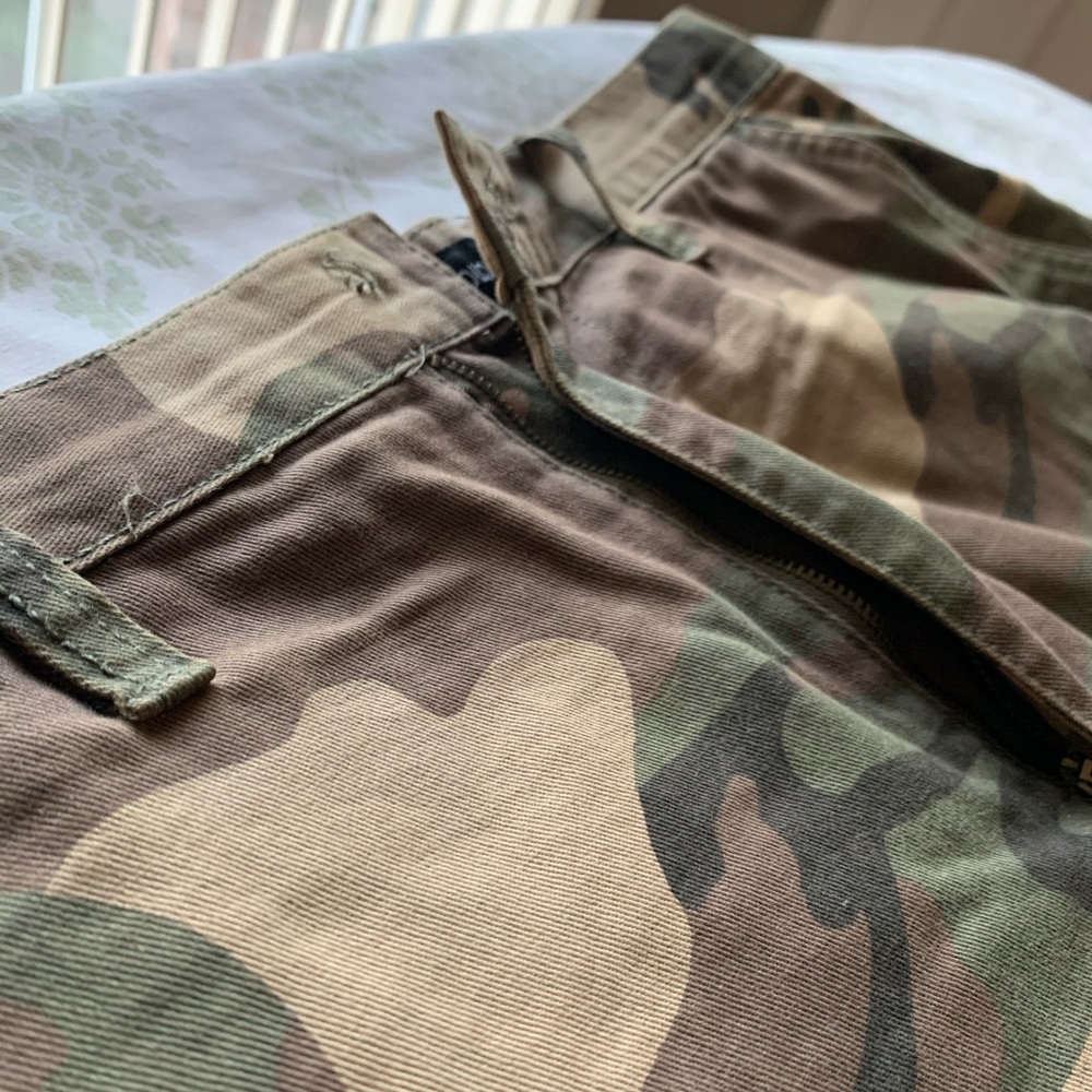 Camo cargo shorts